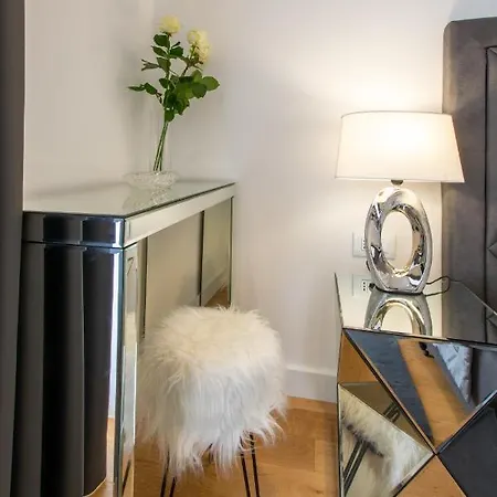 Luxury Mirage Split